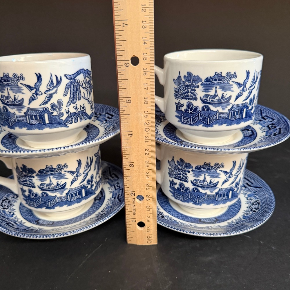 Vintage Churchill Blue Willow Tea Cup and Saucer Set of 4 Staffordshire England - Picture 8 of 8